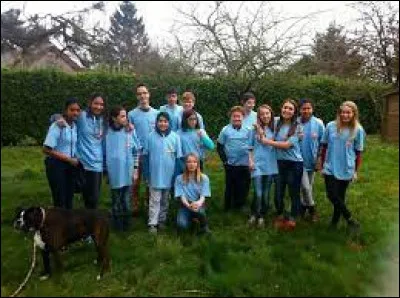 La SPA organise une mission de sensibilisation des jeunes. Pour cela, il existe "les clubs jeunes". À qui ces clubs jeunes sont-ils destinés ?