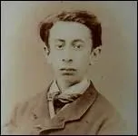 Qui a crit le pome 'La pipe au pote' ?