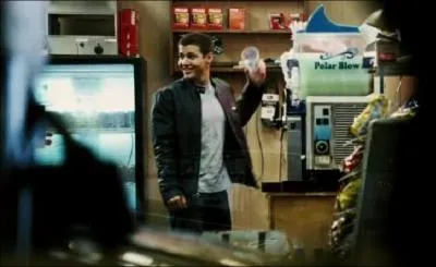 Quelle boisson ce dernier boit-il avant de se faire assassiner ?