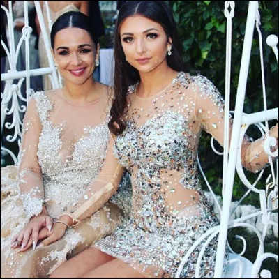 Est-ce que la sur de Eva est plus grande qu'elle ?