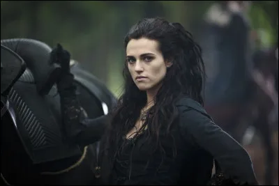 Katie McGrath joue Morgane dans...