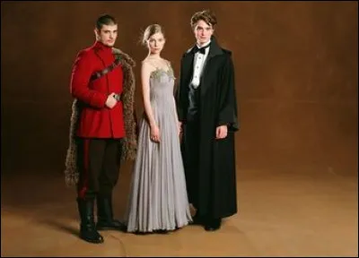 Finalement, avec qui y va-t-elle ?