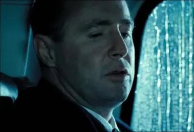 Cet homme lui donne ainsi pour mission de retrouver ...