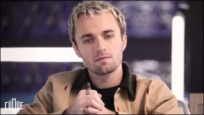 Squeezie a-t-il une chaine Twitch ?