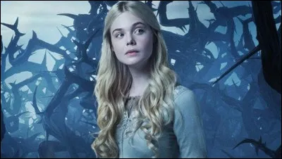 Comment Maléfique surnomme-t-elle Aurore ?