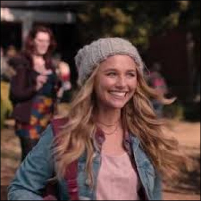 Bethany est expulsée malgré elle dans le corps de...