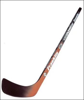 Lequel de ces sports n'est pas pratiqu avec une crosse ?