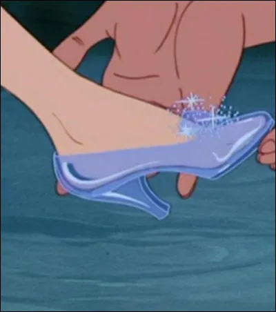 On estime que la pointure de Cendrillon est du 35.