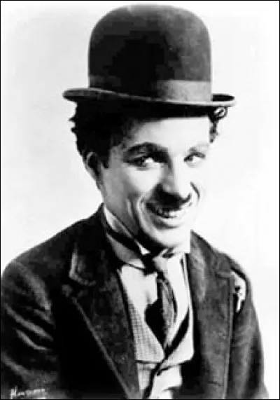 En février 1914, son personnage de Charlot, inspiré par Max Linder, apparaît pour la première fois. Dans quel film ?