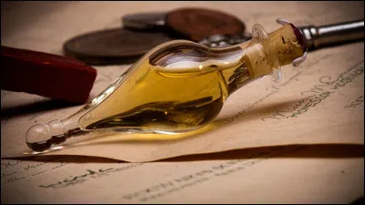 Tu as trouvé un passage secret dans Poudlard qui te mène à un jardin où se trouvent différentes potions magiques. Laquelle choisirais-tu ?