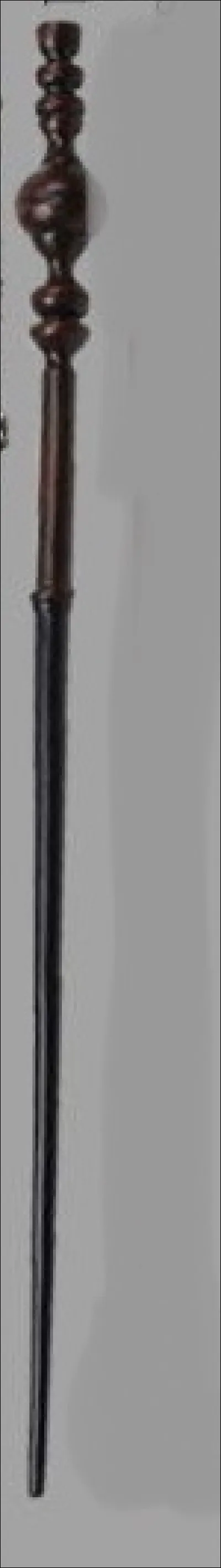 À qui appartient cette baguette ?