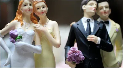 Lequel de ces mots est une insulte qui vise les homosexuels ?