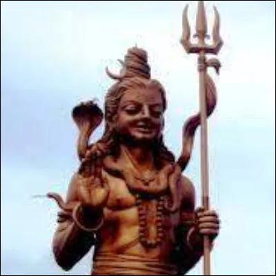 Quelle divinit&eacute;, chevauchant le taureau blanc Nandi, est le membre de la trinit&eacute; hindouiste charg&eacute; de la destruction ?