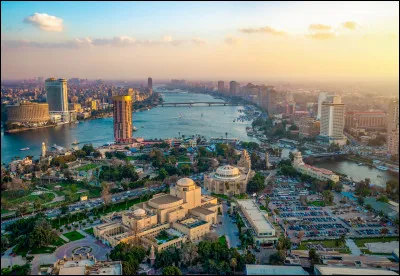 Quel nom donne-t-on aux habitants du Caire, la capitale de l'Égypte ?