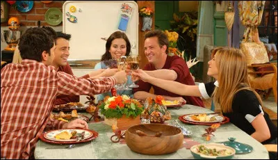 Tu es en soirée et tu repères une cible potentielle. Comment labordes-tu ?