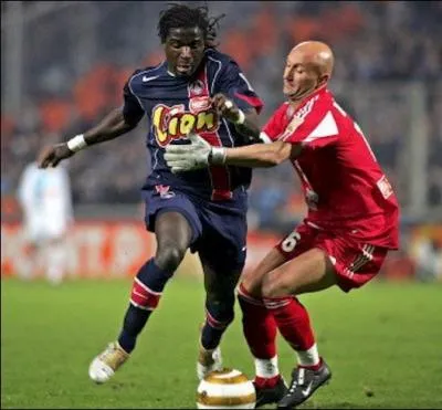 Il aime la coupe de la Ligue, ce Mendy. En 16mes de finale de l'dition 2004-2005, contre l'OM de Barthez, il plante le but de la victoire. Score final ?