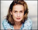 Sandrine Bonnaire. On connat d'actrice exceptionnelle. Mais dans quelle comdie franaise a-t-elle fait de la figuration en 1982 ?