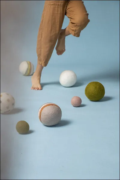 Qui chante "Chanter c'est lancer des balles / Des ballons qu'on tape / Pour que quelqu'un les attrape / Et que &ccedil;a bebop a lullap..." ?