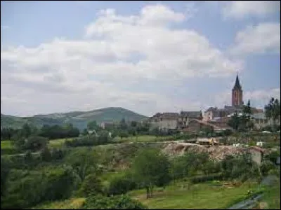 Commune du Massif Central, dans le sud de l'Aveyron, Broquiès se situe en région ...