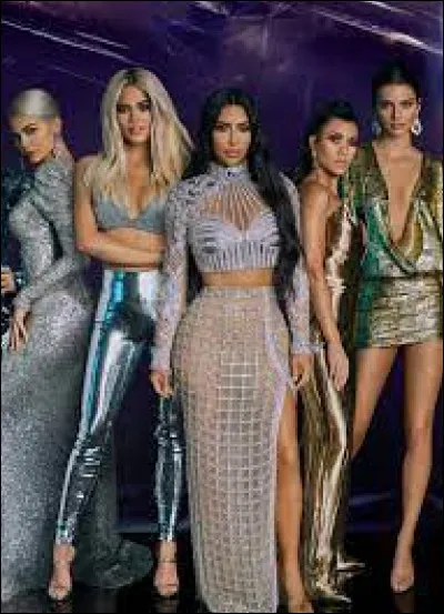 Qui est la première des surs ?