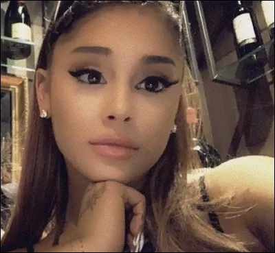 Est-ce Ariana Grande ?