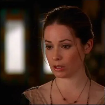 Dans quelle série Holly Marie Combs joue-t-elle cette sorcière ?
