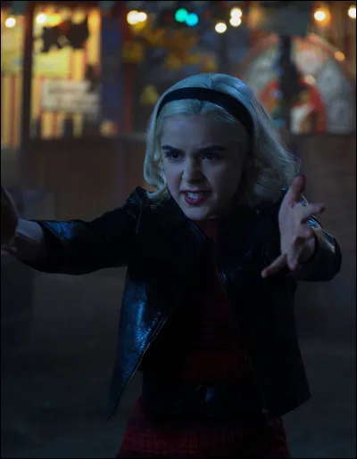 Dans quelle série Kiernan Shipka joue-t-elle cette sorcière ?