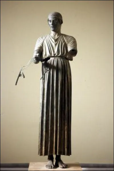 Quel est le nom de cette statue de bronze de la Grèce antique ?