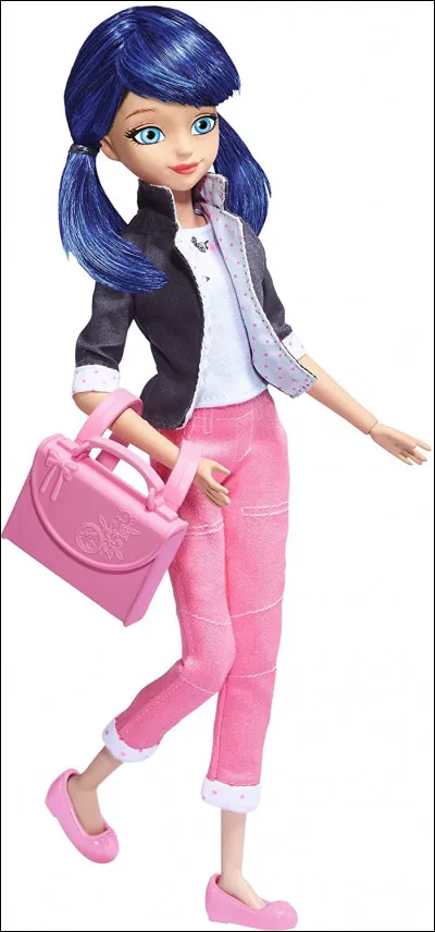 Au début, pourquoi Marinette n'avait-elle pas confiance en elle ?