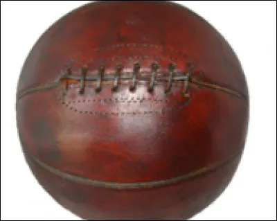 Quel ballon fut le premier ballon pour joueur basketball ?