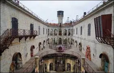 Que gagne-t-on lorsqu'on réussit une épreuve dans la première partie du jeu télévisé "Fort Boyard" ?