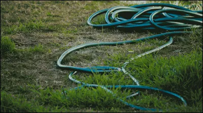 Où jeter un vieux tuyau d'arrosage ?