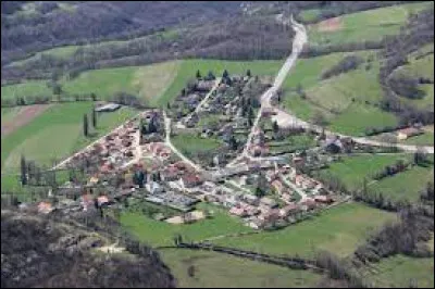Nous sommes à présent en Auvergne-Rhône-Alpes, à Léaz. Village du pays de Gex, il se situe dans le département ...