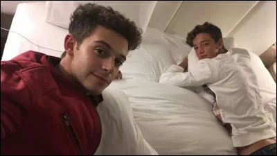 Comment s'appelle son frère ?