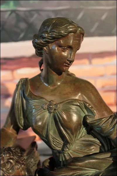 Le bronze est un alliage composé de...