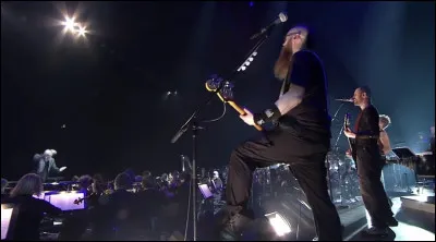 Complétez : 
"Minnist litlu systur..."