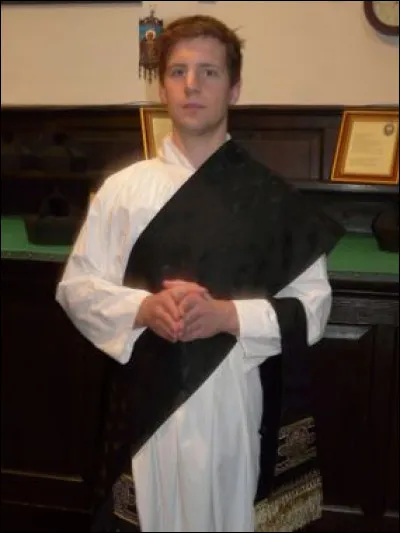 Se déplace mais prend racine, c'est le...