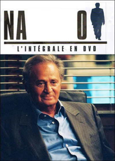 Qui est cet Antoine, commissaire de police de Paris qui élève seul sa fille qu'il protège à outrance ?