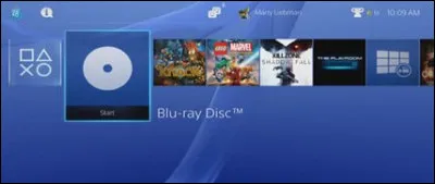 Quelle console de jeux a démocratisé le disque Blu-Ray en septembre 2010 ?