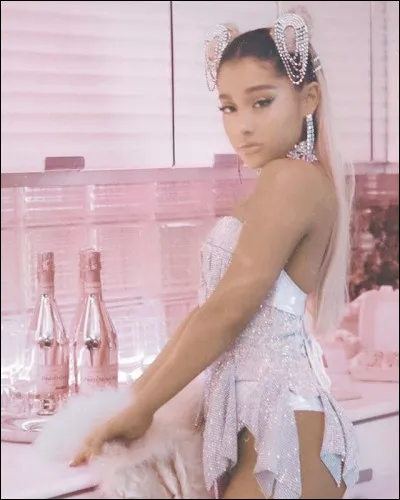 Quel est son premier clip ?