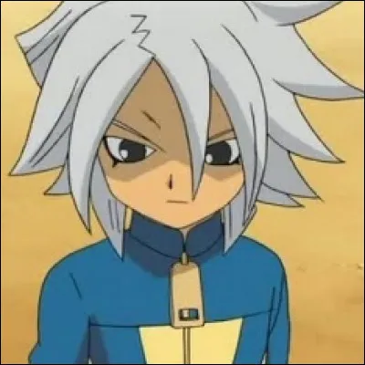 Qui est le personnage le plus sous-côté de l'animé parmi ces 3 choix ?