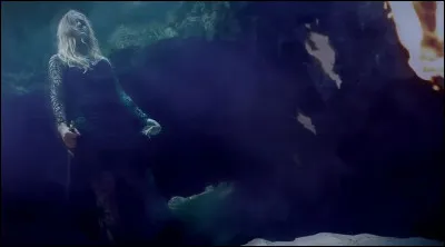 Complétez : 
"Fuglsins hráki, fisksins..."