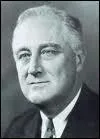 Il a lanc sa politique de relance conomique ( le new-deal) et a particip aux accords de Yalta  la fin de la 2me guerre mondiale.