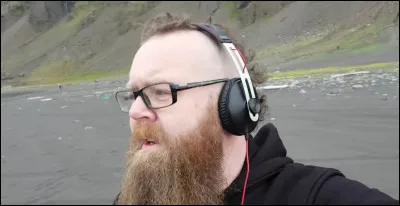 Complétez : 
"Þór við skulum..."