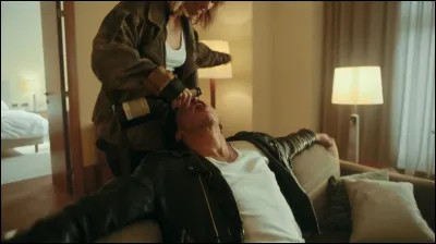 Complétez : 
"Und doch ist's irgendwie..."