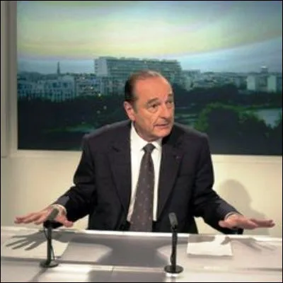 Quelle chaîne de télévision créée en 2003 de la volonté de Jacques Chirac a pour slogan "Liberté, égalité, actualité" ?