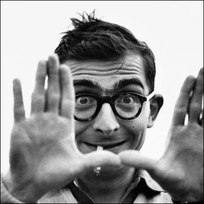 À quel mouvement cinématographique associe-t-on Claude Chabrol et son film "Le Beau Serge" ?