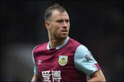 L'attaquant Ashley Barnes est né en Angleterre, mais joue pour la sélection autrichienne. Qui, dans sa famille, est autrichien ?