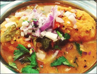 Quelle est cette soupe d'Inde à base de lentilles corail, de légumes, d'oignons, une recette très populaire au Kerala ?