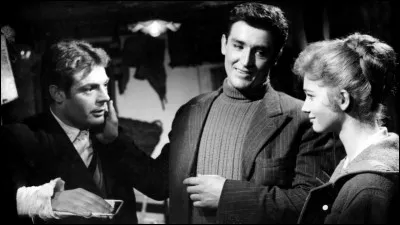 Dans "le Pigeon", film de 1958 avec Vittorio Gassman, Claudia Cardinale et Marcello Mastroianni, une bande de malfrats minables tentent un vol rocambolesque : qui est le réalisateur de ce film ?